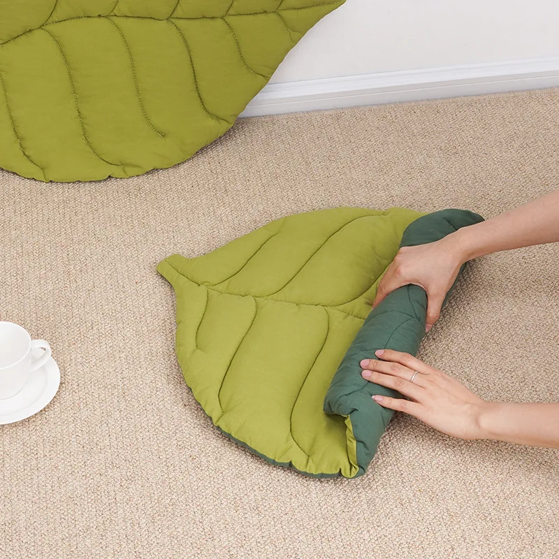 Cat Leaf Bed Mat Puppy - Image 4
