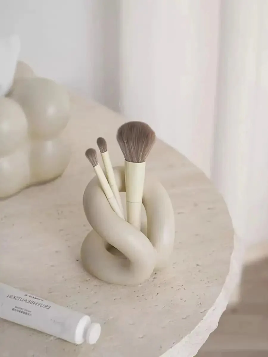 Ceramic toothbrush  holder - Image 6