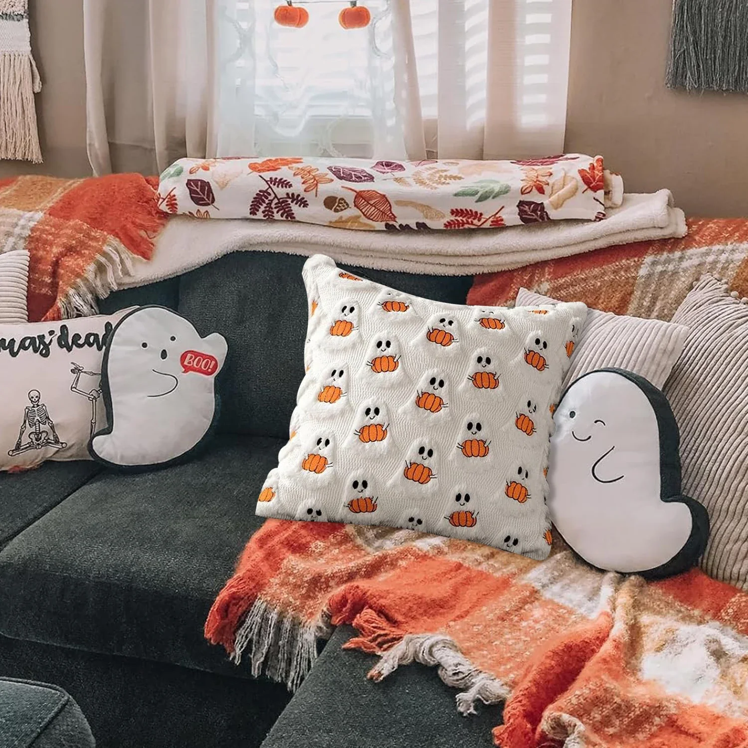 Ghost & Bat Decorative Pillow Cover Halloween - Image 7