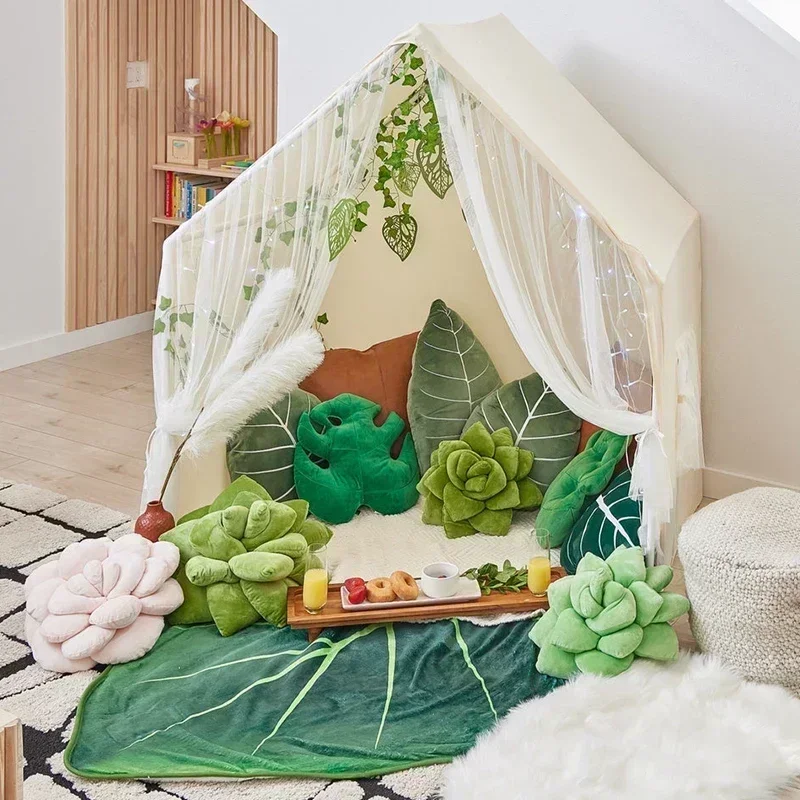 Giant Leaf Blanket - Image 3
