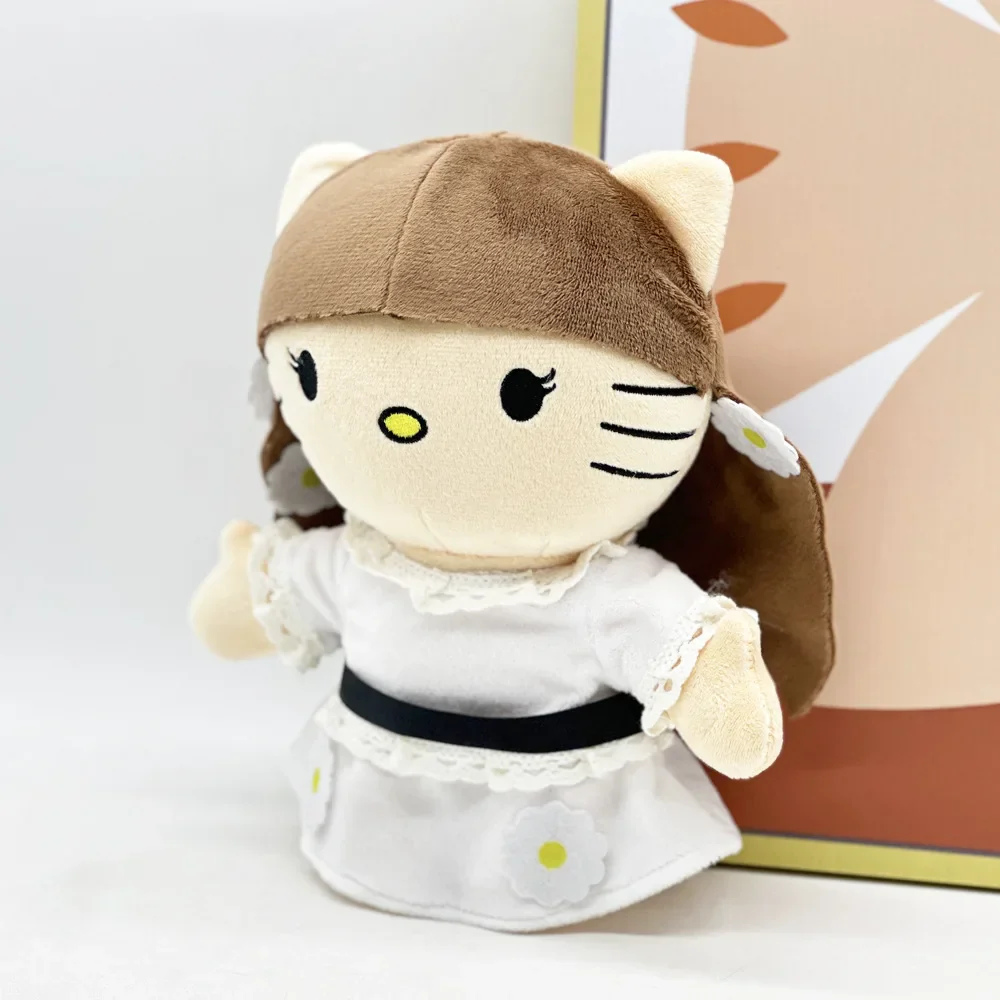 Hello Kitty Artist Rap Plushies - Image 35