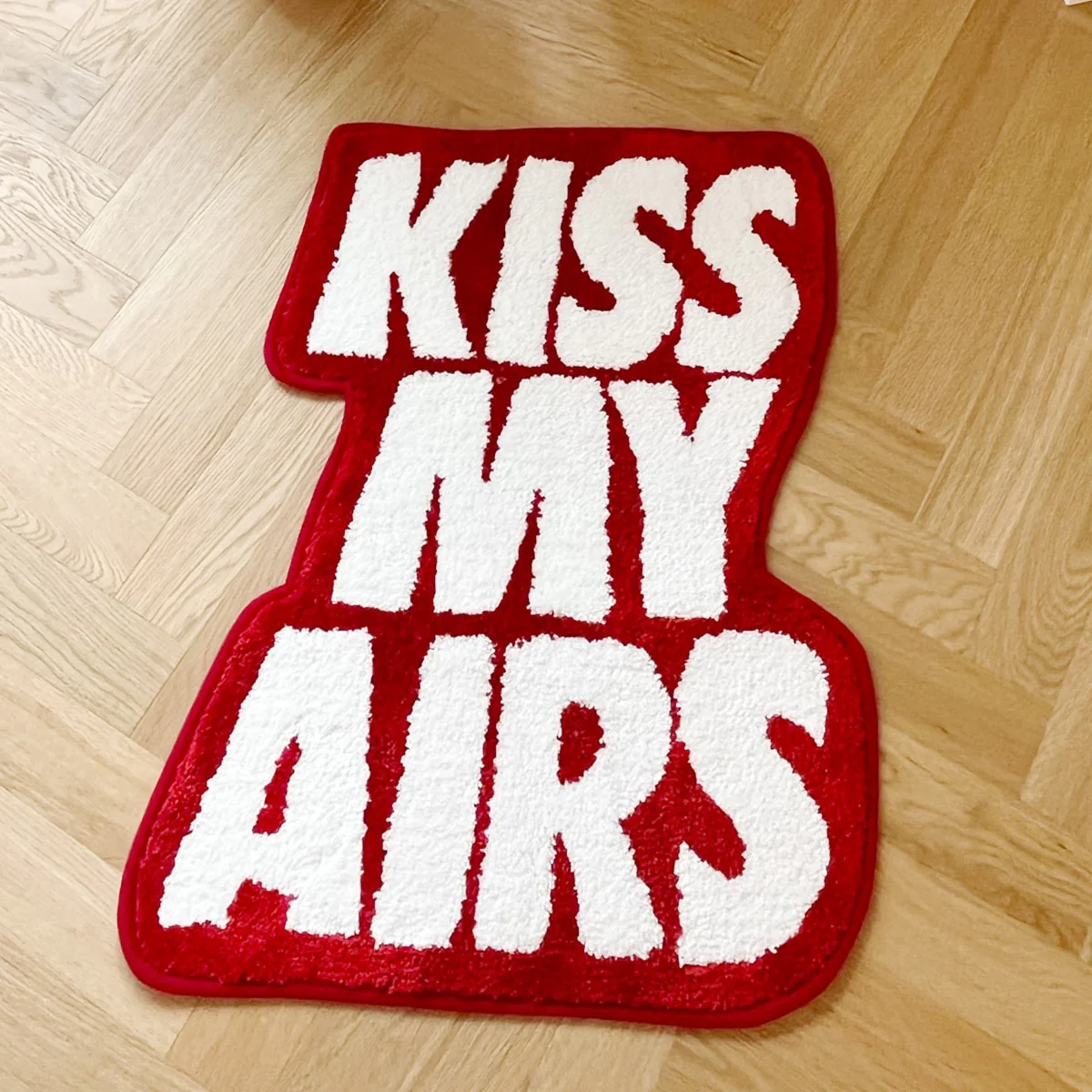 Kiss My Airs Rug Tufted - Image 2