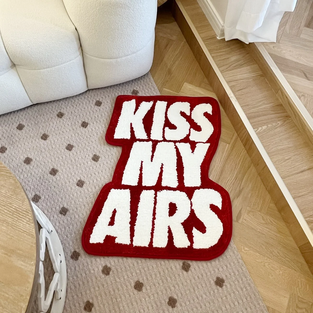 Kiss My Airs Rug Tufted - Image 5