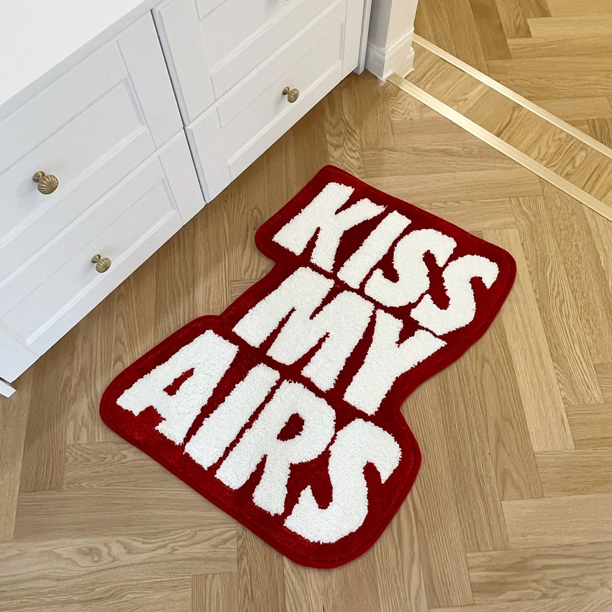 Kiss My Airs Rug Tufted - Image 6