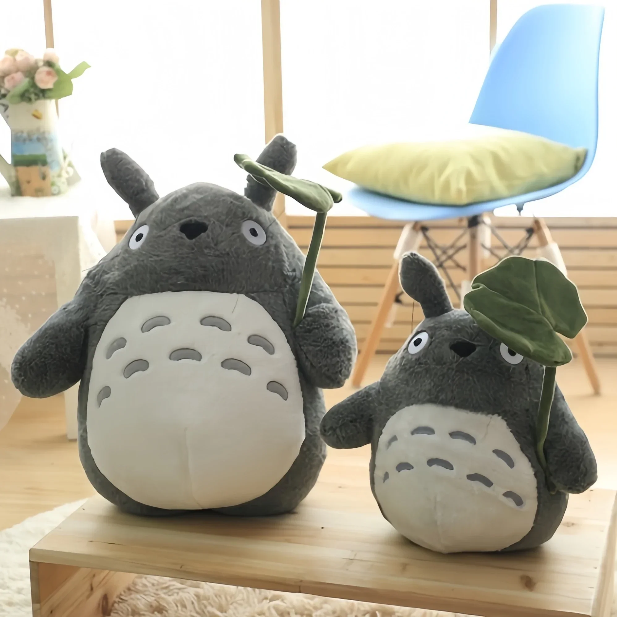 Leaf Totoro Plushie - Image 3