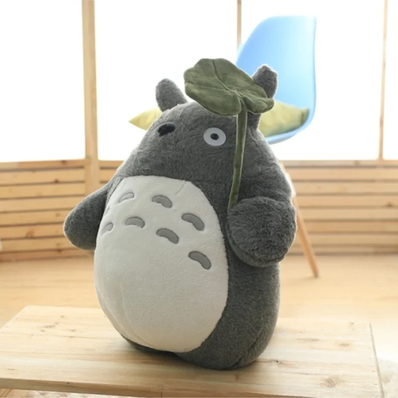Leaf Totoro Plushie - Image 8