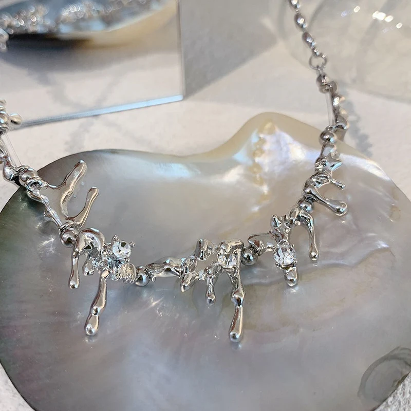 Metal Waterdrop Shape Necklaces