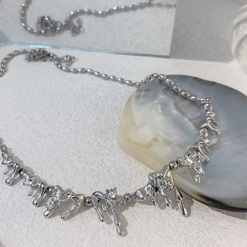 Metal Waterdrop Shape Necklaces - Image 3