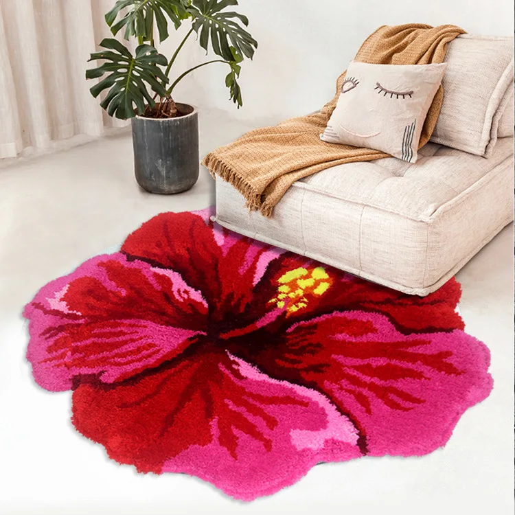 Red Hibiscus Flower Rug - Image 2