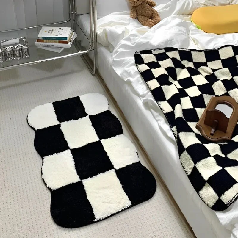 Retro Bedside Rug - Image 4