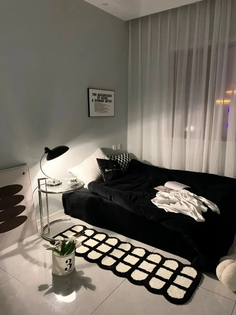 Retro Bedside Rug - Image 9