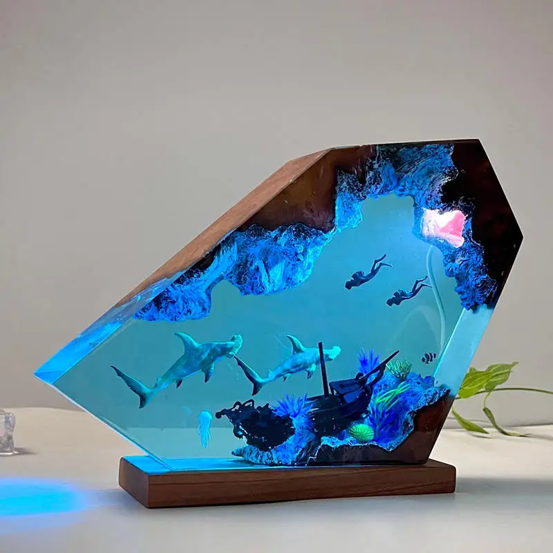 Sea Underwater Resin Statue Lamp - Image 6