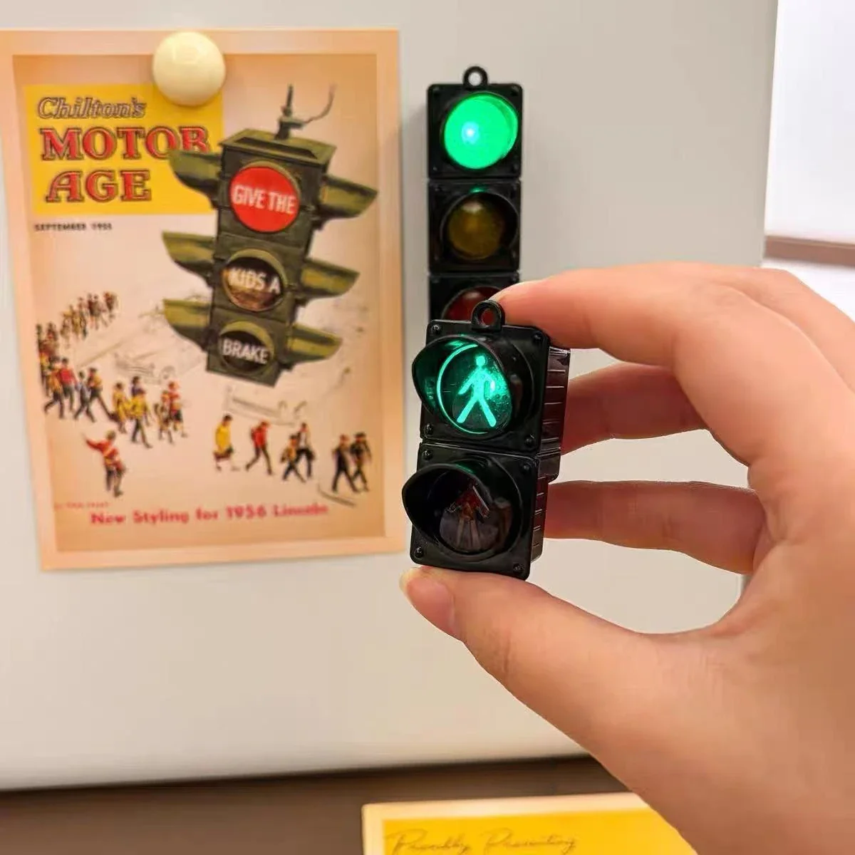 Traffic Light Magnetic Refrigerator