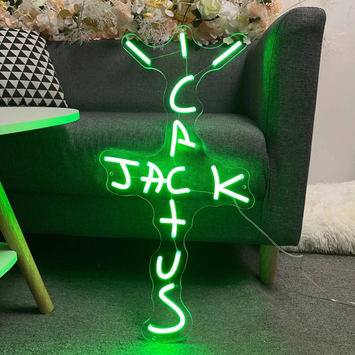 Travis LED Light - Image 9